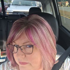 Meet your Posher, Dana